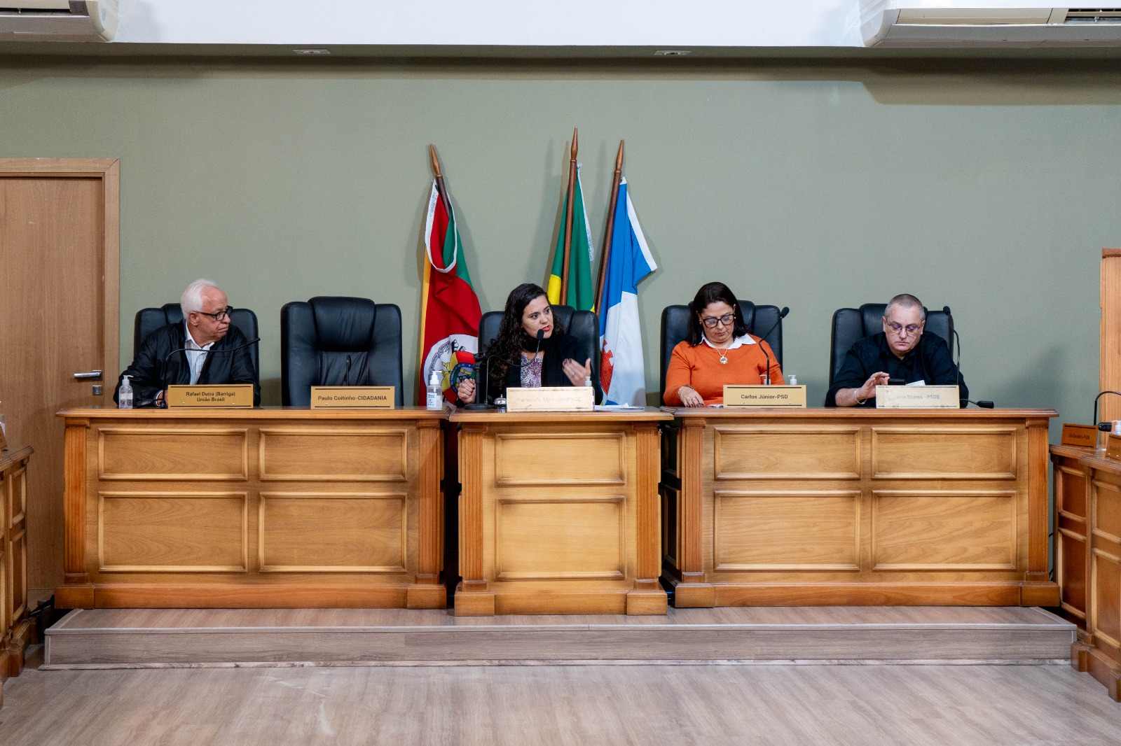 Reunião pública debate falta de servidores no quadro da prefeitura e concursos em vigência